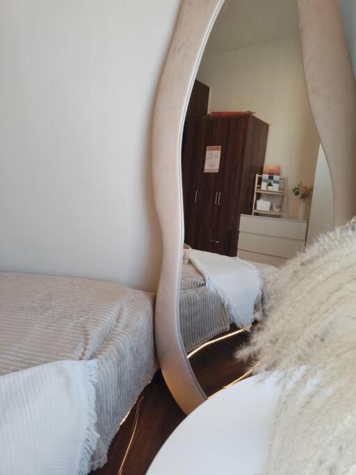 Apartment Sun And Moon D'wood Air Residences Makati