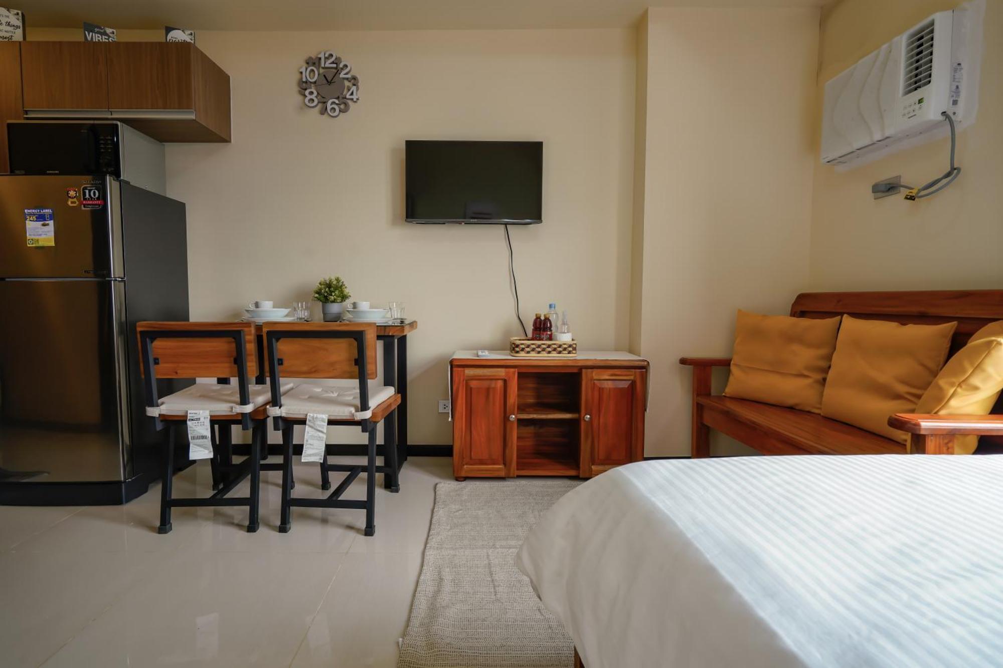 The Radiance Bay 2 Apartment *