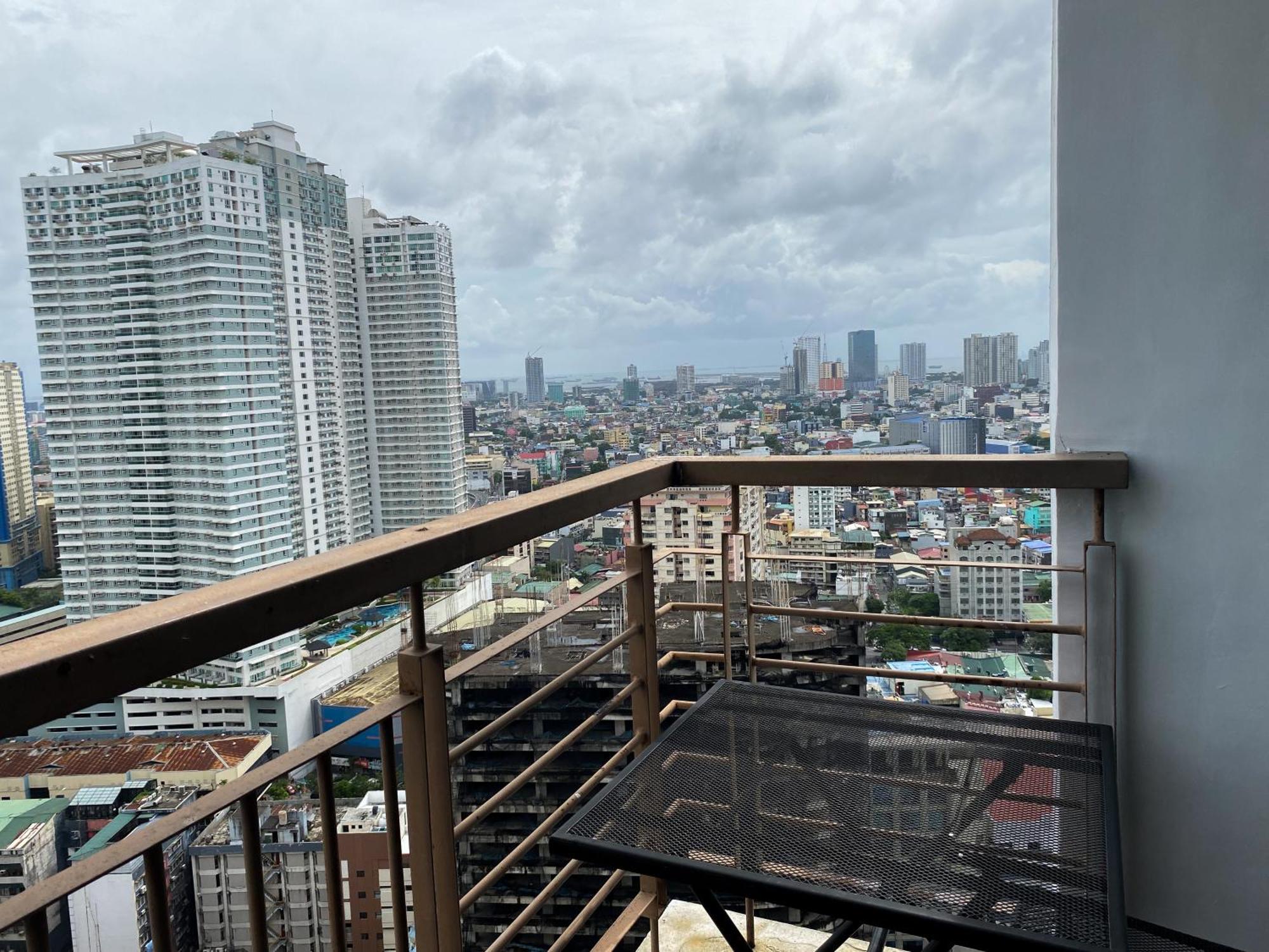 Apartment Kl Tower Makati By Ph Staycation *
