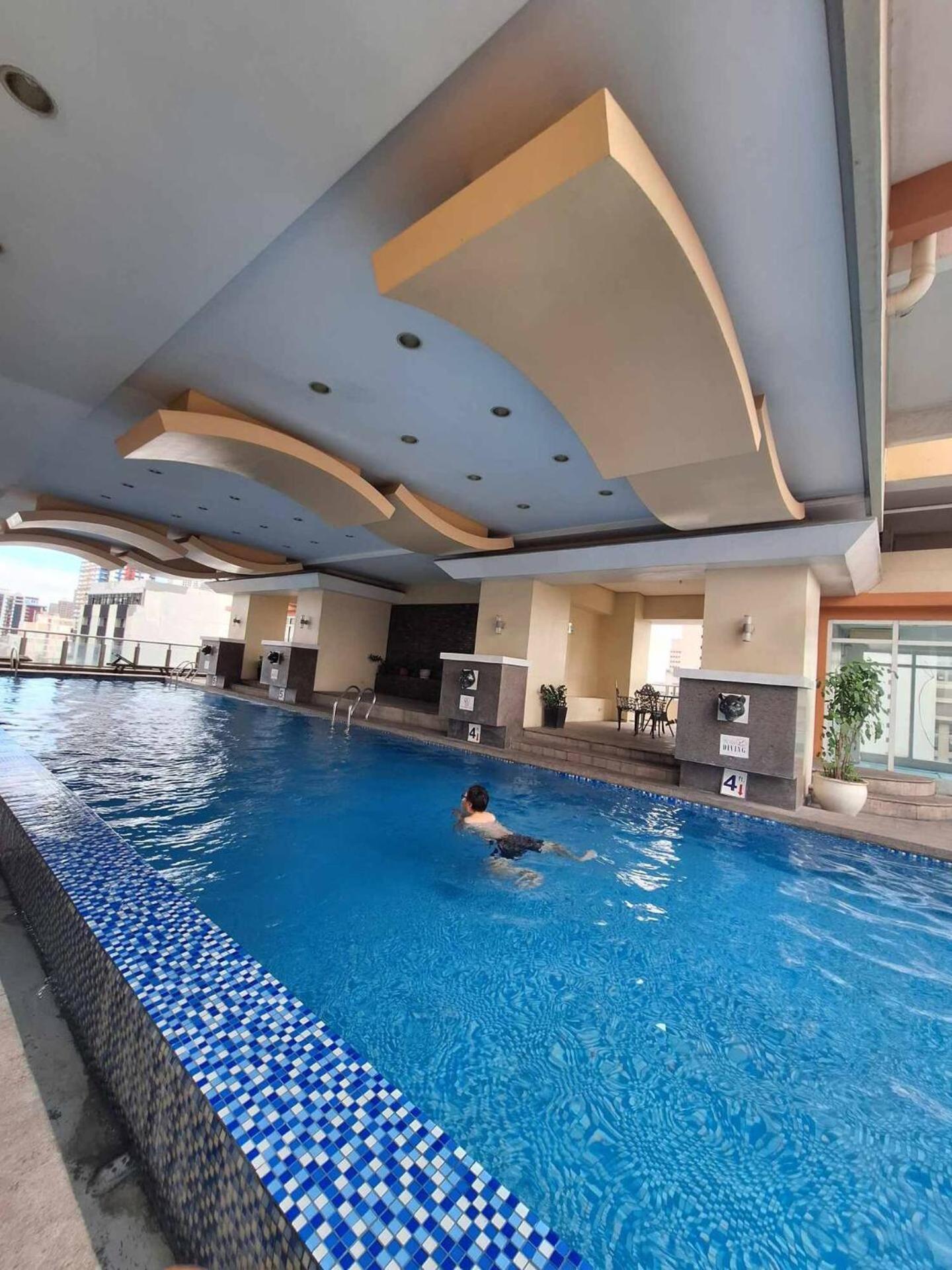 Birch Tower - Staycation In Apartment Manila