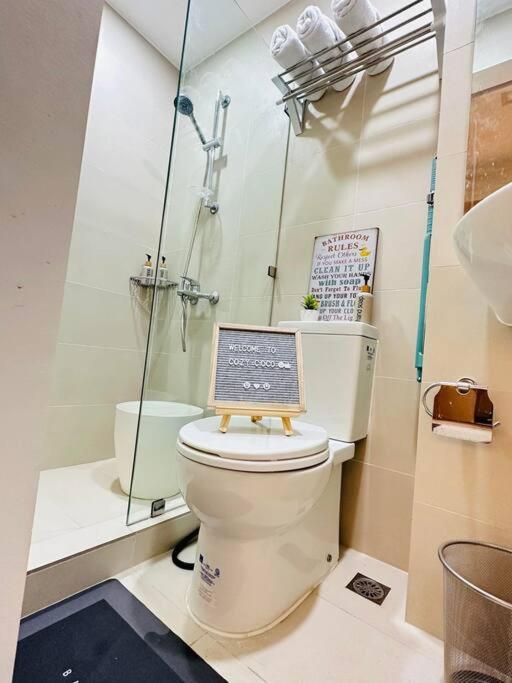 Cozy Penthouse I Wi-fi I Netflix L Pool * Manila
