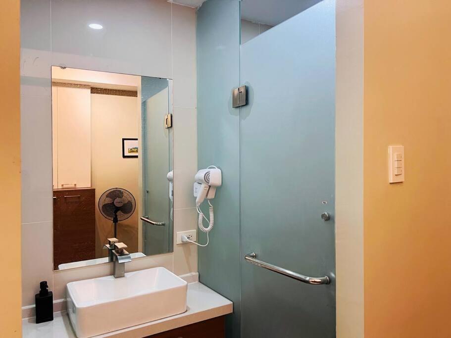Apartment 1br Condotel At Sunshine100 Plaza - 28f #ss04 Manila