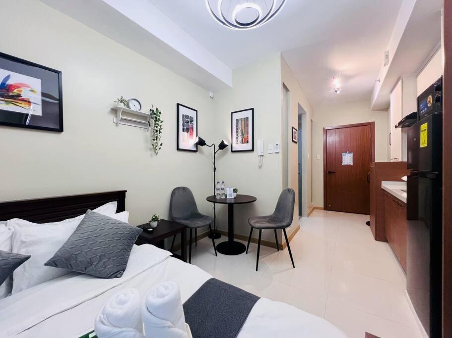 Apartment 1br Condotel At Sunshine100 Plaza - 28f #ss04 Manila