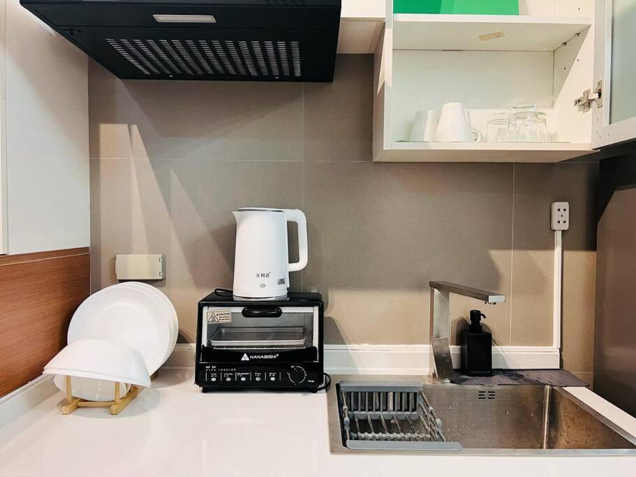 1br Condotel At Sunshine100 Plaza - 28f #ss04 * Manila