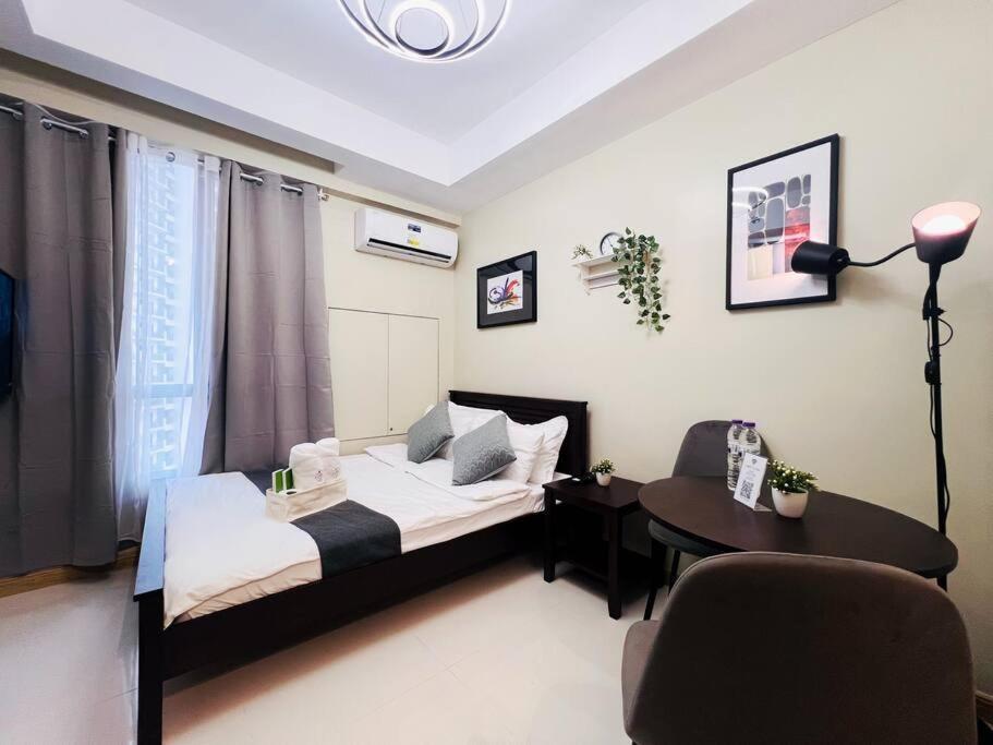 Apartment 1br Condotel At Sunshine100 Plaza - 28f #ss04 Manila