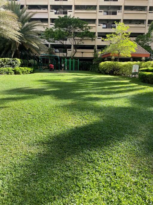 Apartment 2br Fully Airconditioned With Balcony & Free Parking At Tivoli *