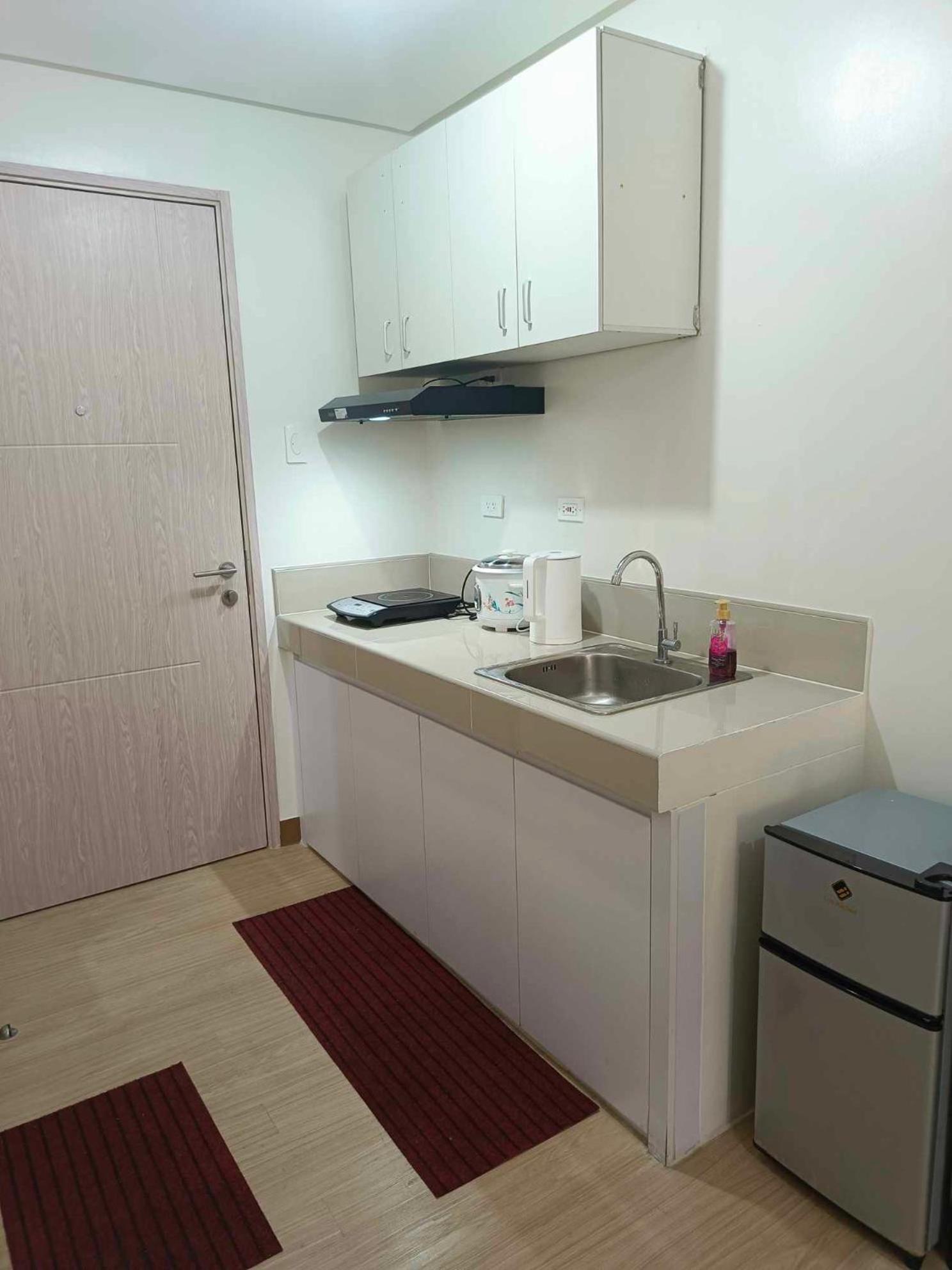 Apartment Comfy 1 Bedroom With Netflix & Free Wifi - Trees Residences Manila