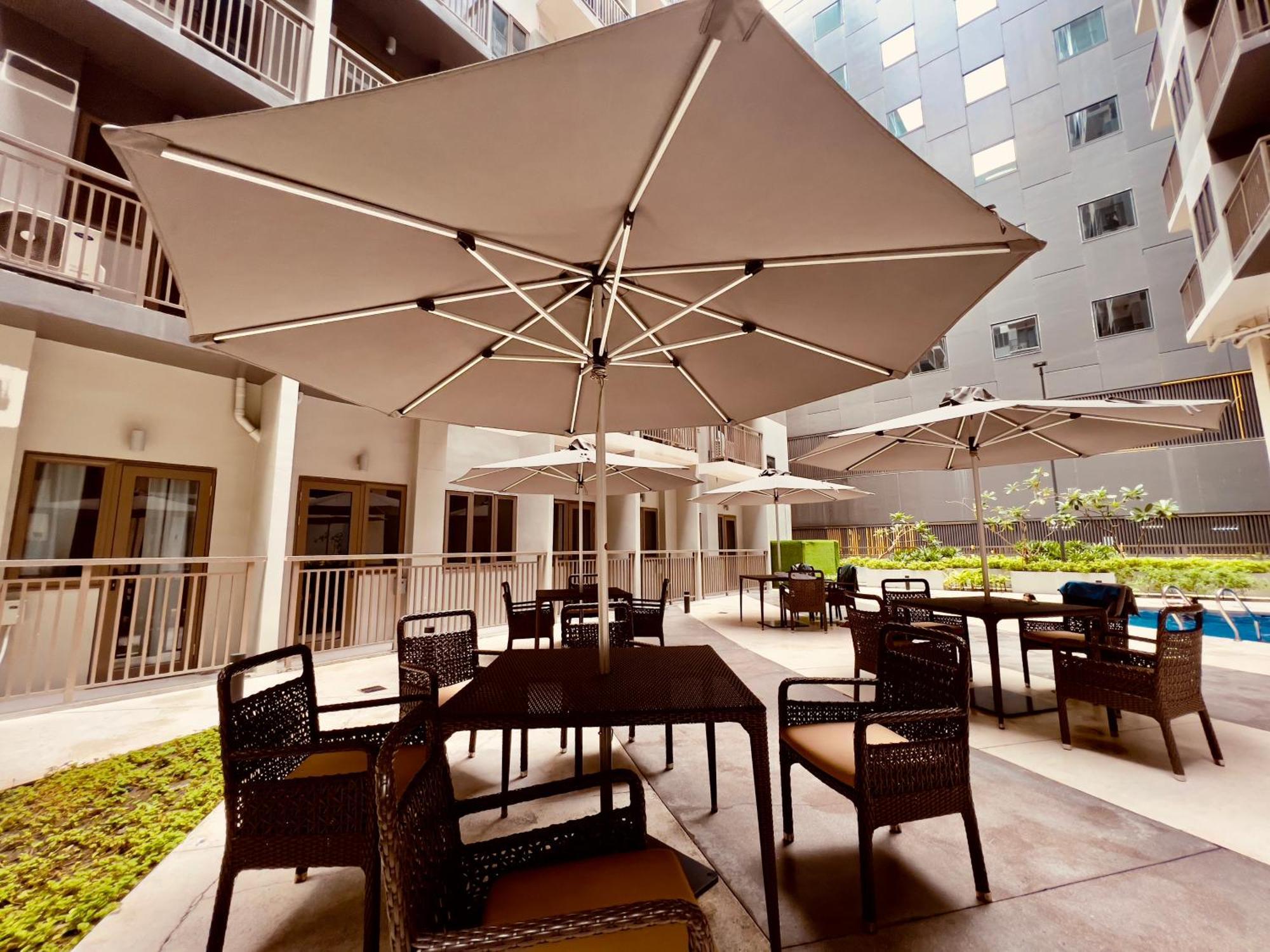 Urban Oasis: Prime With Airport Convenience * Manila