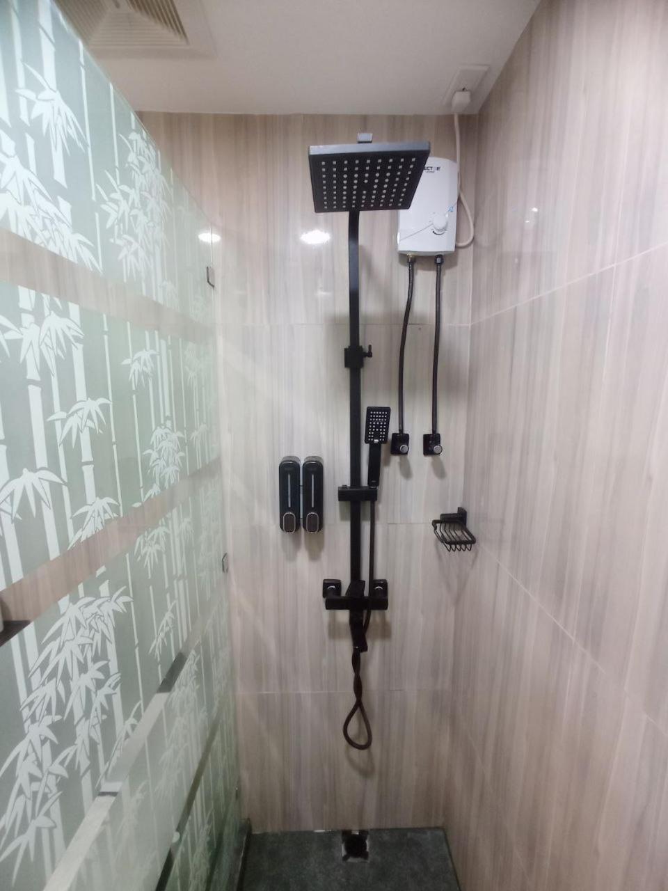 Aparthotel L And D Homestay *