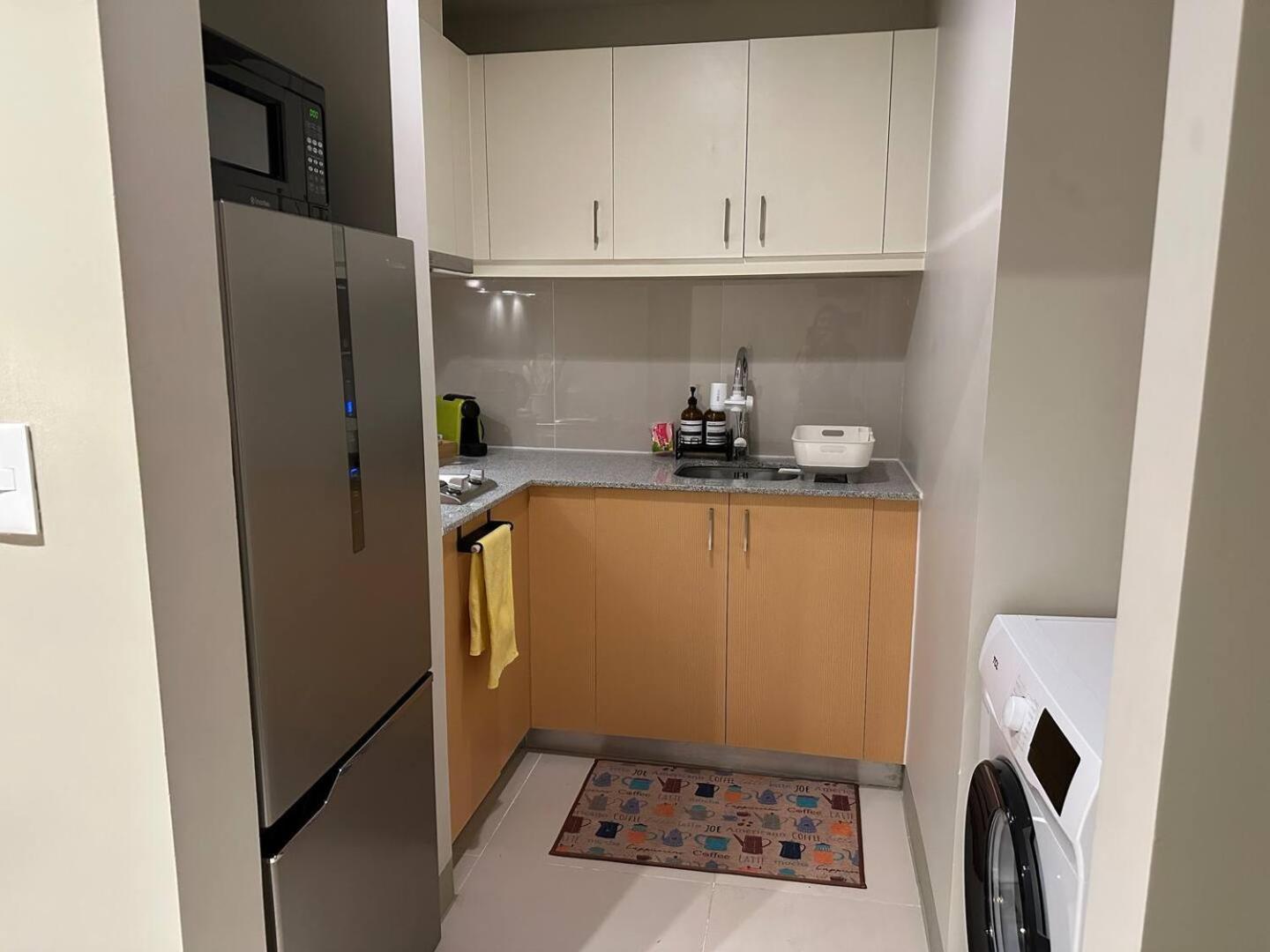 Private Unit In Uptown Parksuites I & Ii Apartment