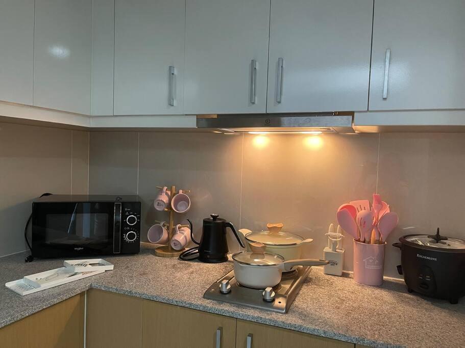 Private Unit In Uptown Parksuites I & Ii Manila