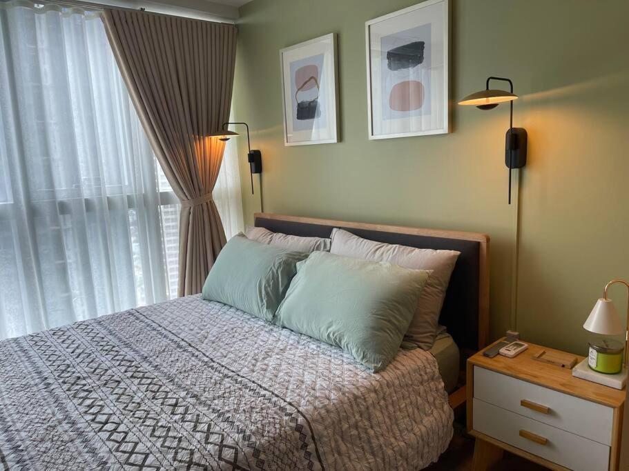 Private Unit In Uptown Parksuites I & Ii