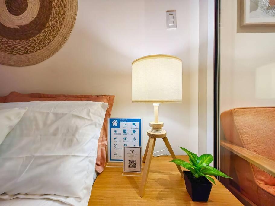 1br Condotel Azure Urban Near Airport - 15f #az02 Apartment Manila
