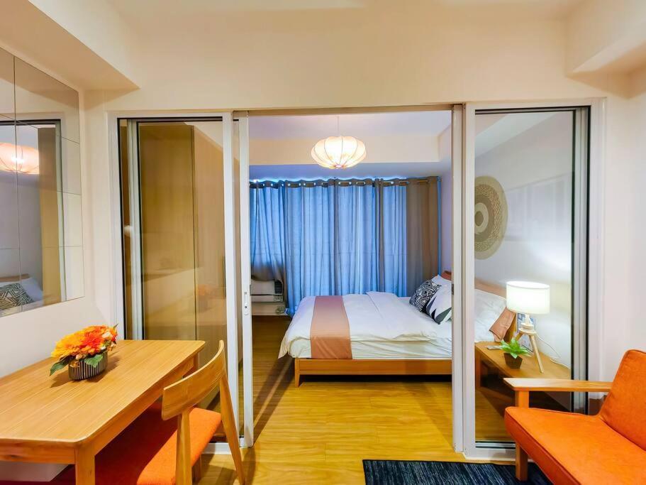 Apartment 1br Condotel Azure Urban Near Airport - 15f #az02
