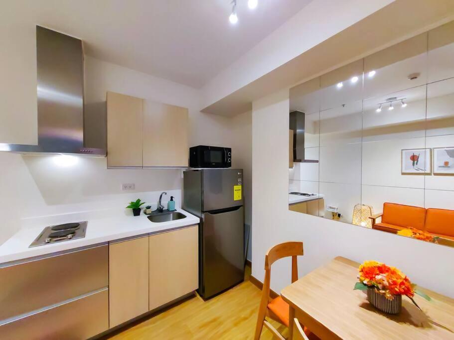1br Condotel Azure Urban Near Airport - 15f #az02 * Manila