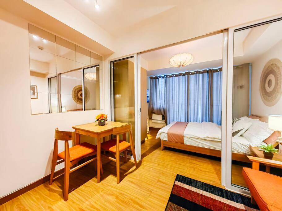 Apartment 1br Condotel Azure Urban Near Airport - 15f #az02 *