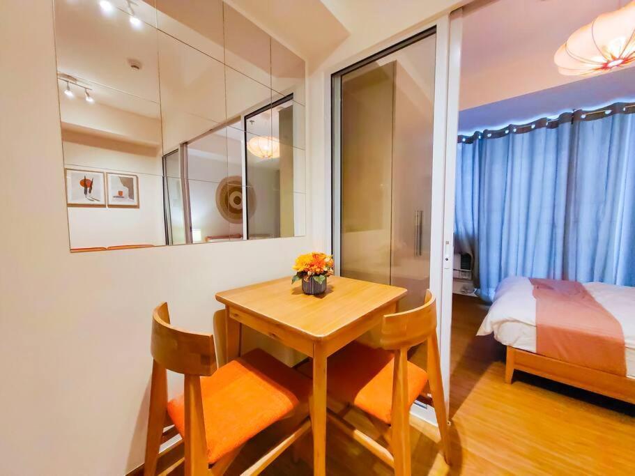 1br Condotel Azure Urban Near Airport - 15f #az02 Apartment