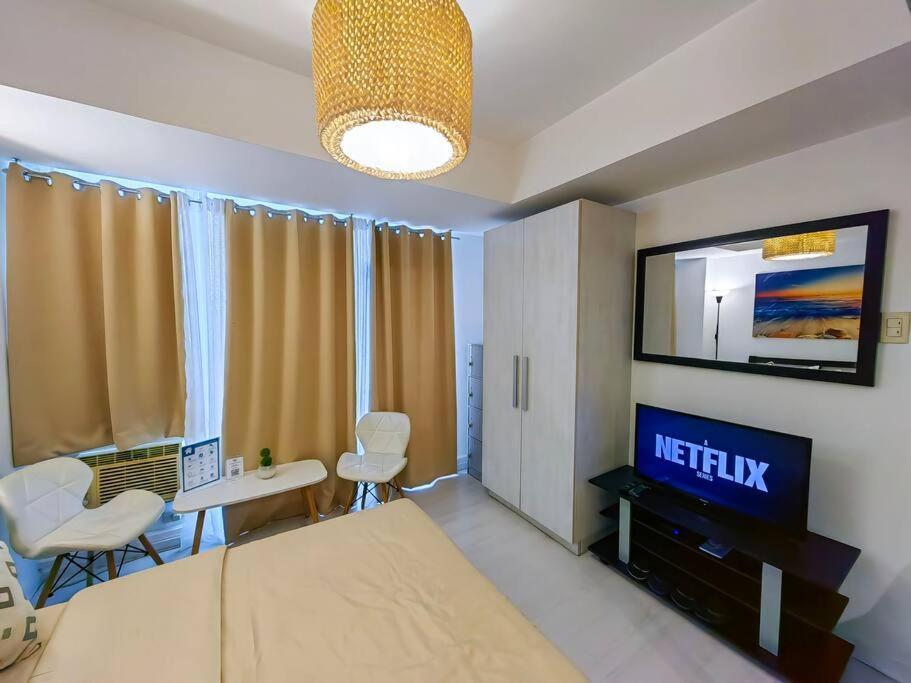 1br Condotel Azure Urban Near Airport - 16f #az01 Apartment Manila