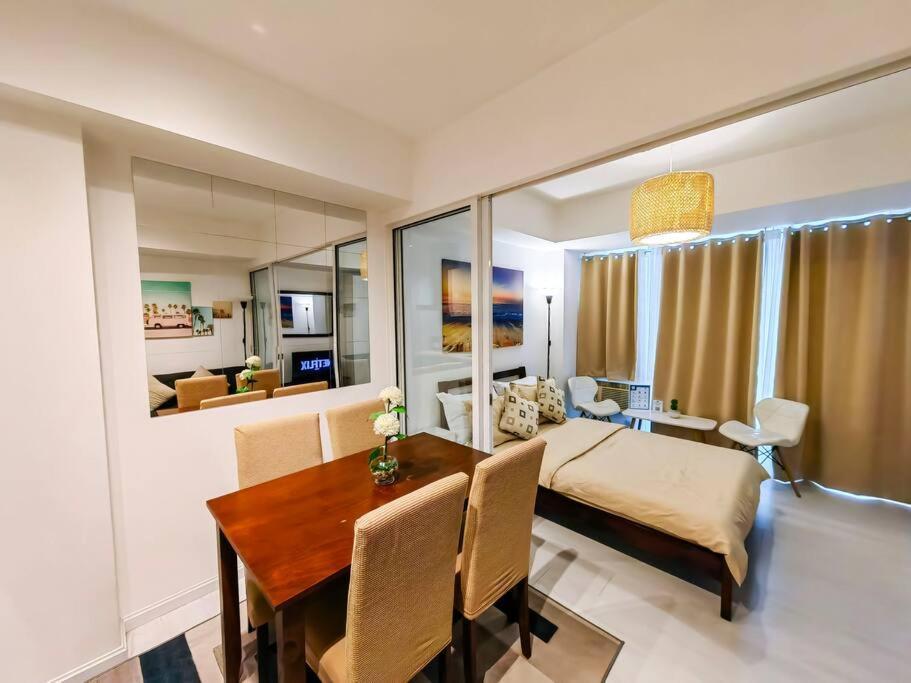 1br Condotel Azure Urban Near Airport - 16f #az01 * Manila
