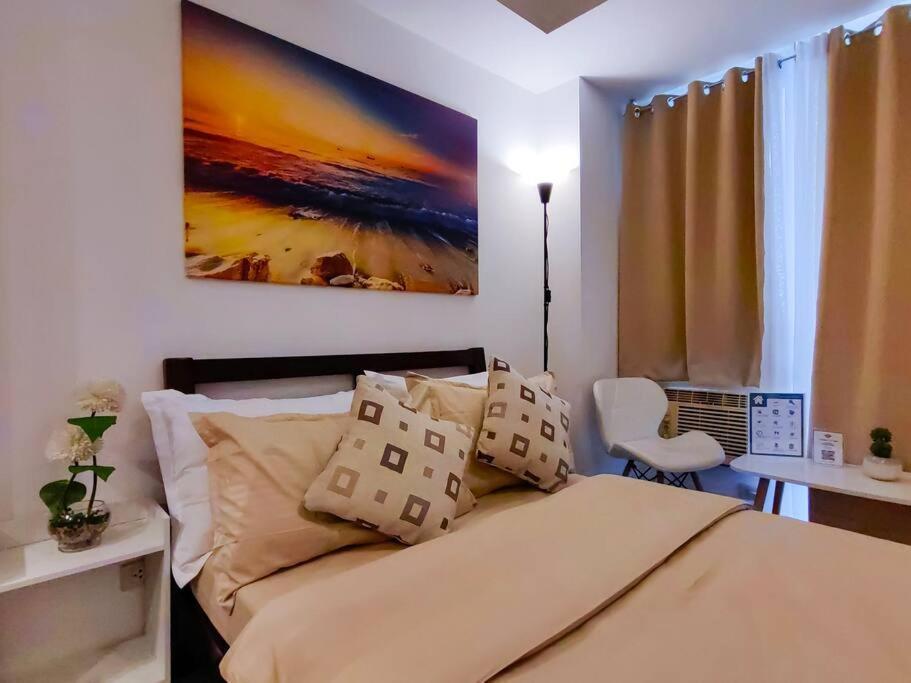 Apartment 1br Condotel Azure Urban Near Airport - 16f #az01 Manila