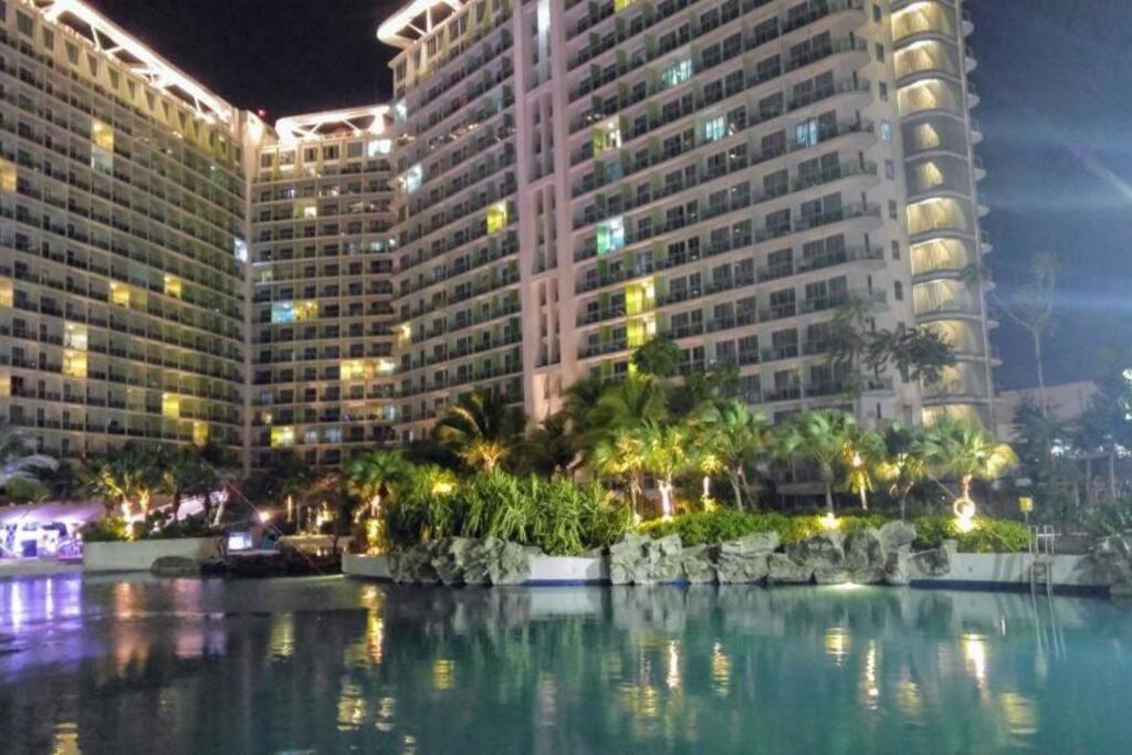 Apartment 1br Condotel Azure Urban Near Airport - 16f #az01 Manila