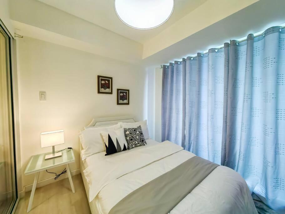 1br Condotel Azure Urban Near Airport - 14f #az03 * Manila