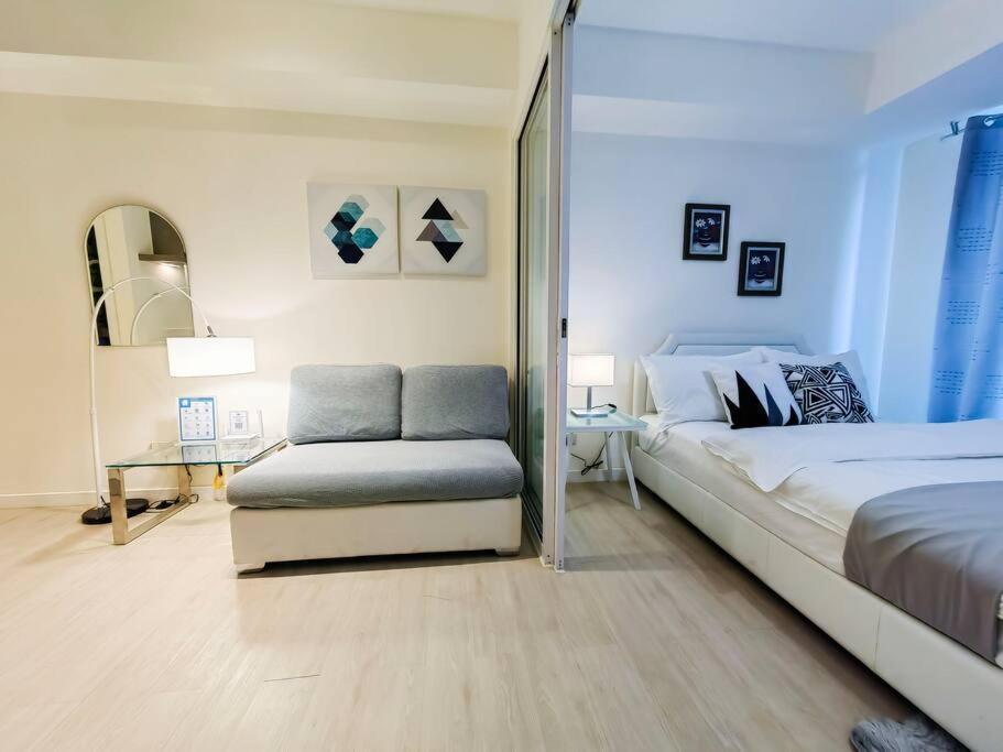 1br Condotel Azure Urban Near Airport - 14f #az03