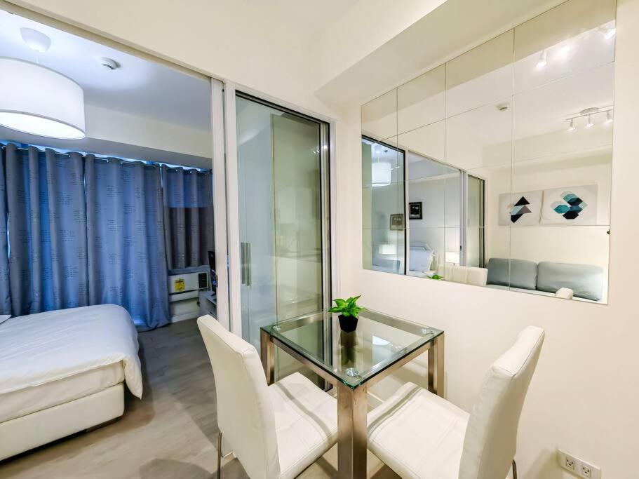 1br Condotel Azure Urban Near Airport - 14f #az03 Apartment Manila