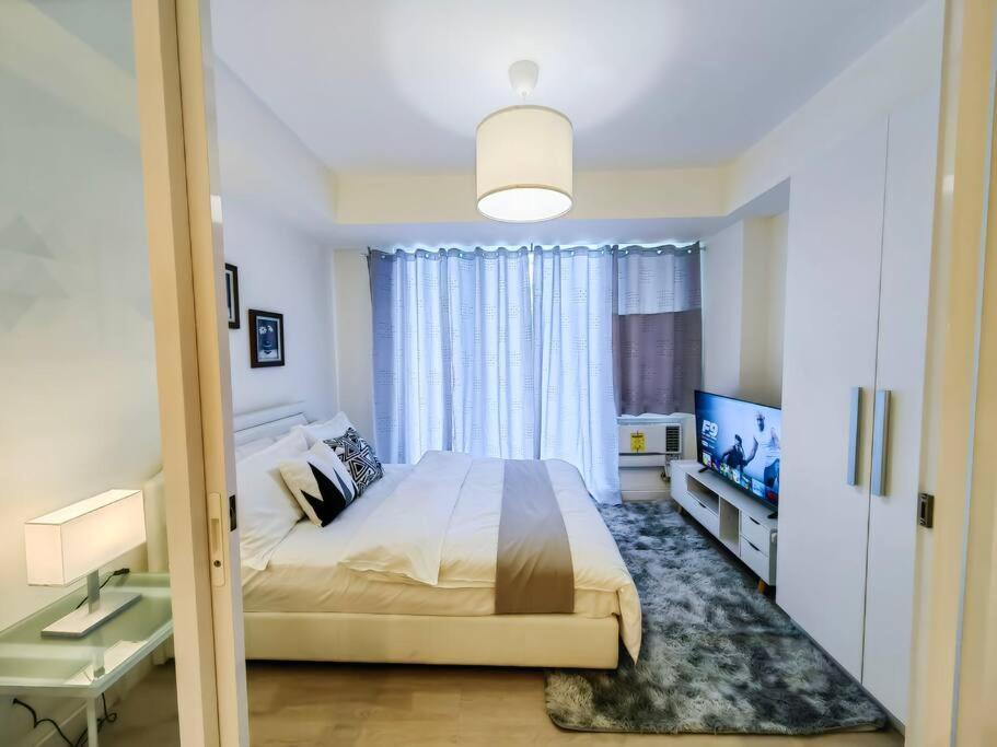 1br Condotel Azure Urban Near Airport - 14f #az03 * Manila