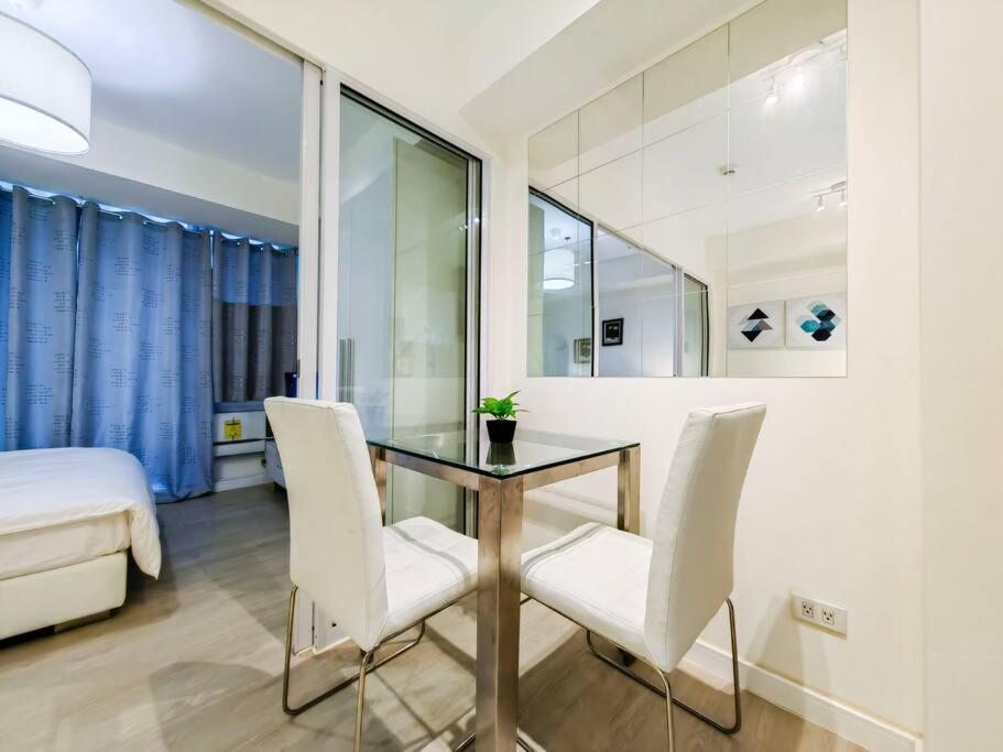 1br Condotel Azure Urban Near Airport - 14f #az03 Apartment Manila