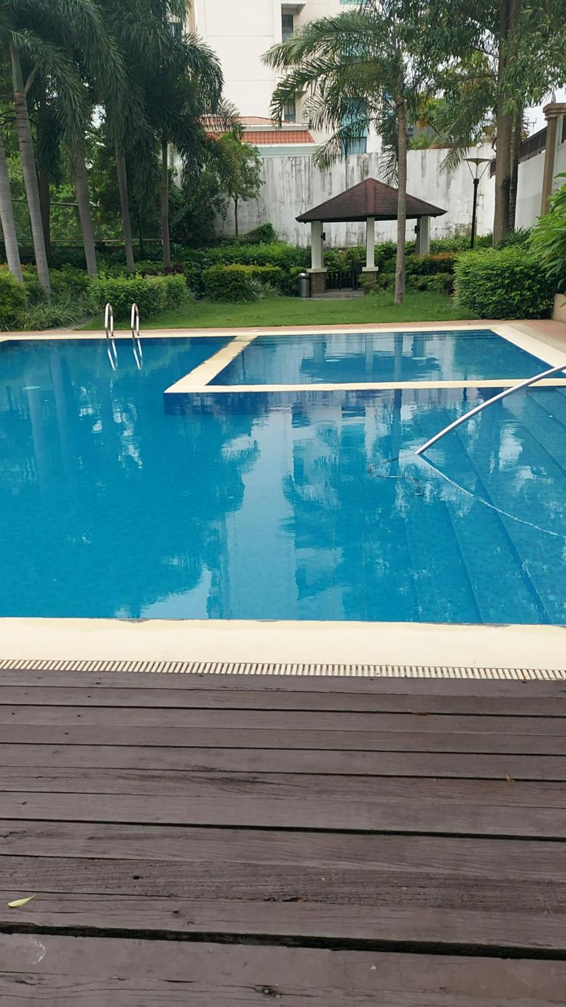 Minimalist Tower 2 Filinvest Alabang Muntinlupa * Manila