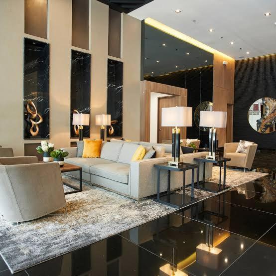 Air Space Apartment