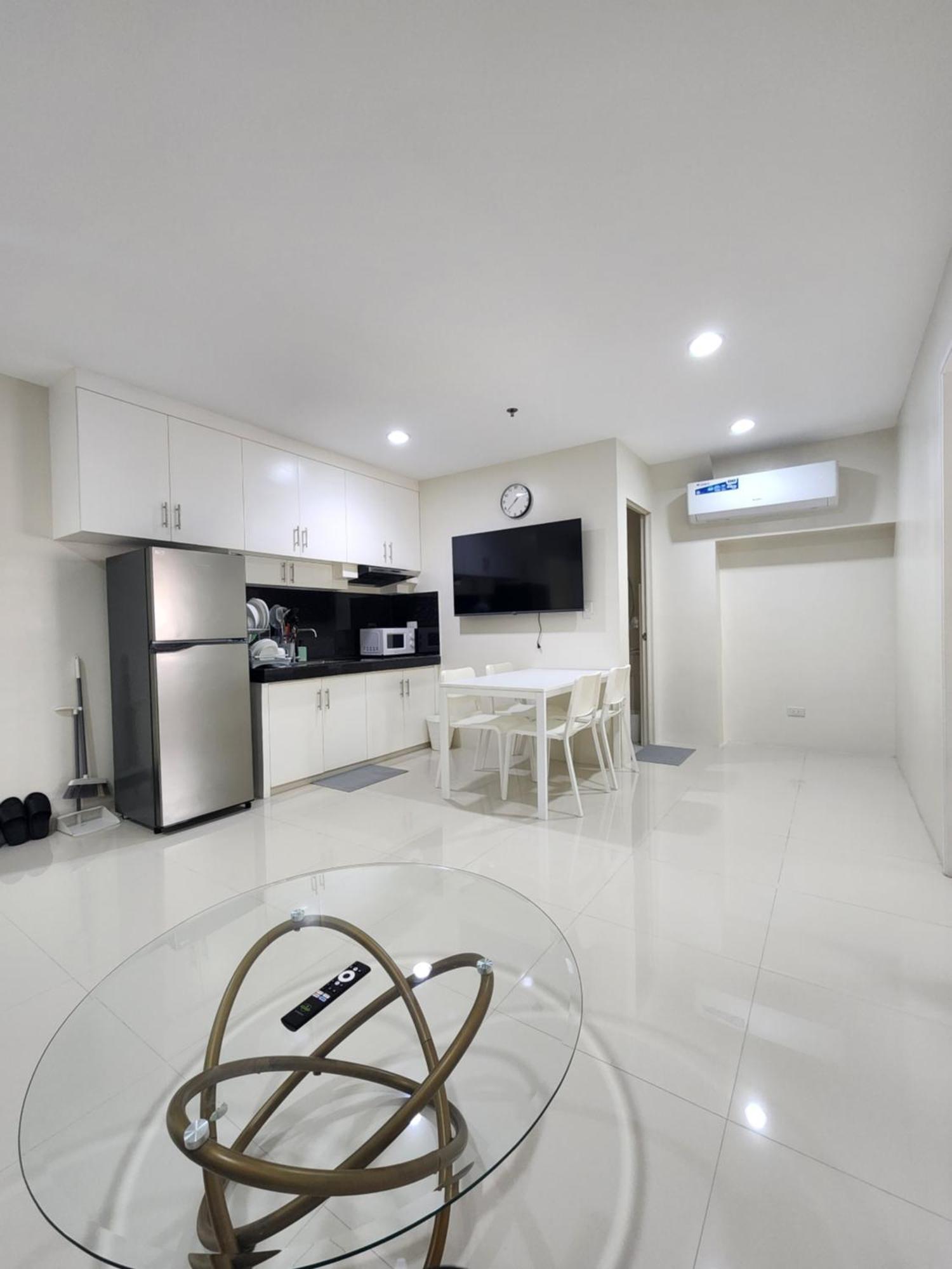 Vlcc Building Apartment Manila