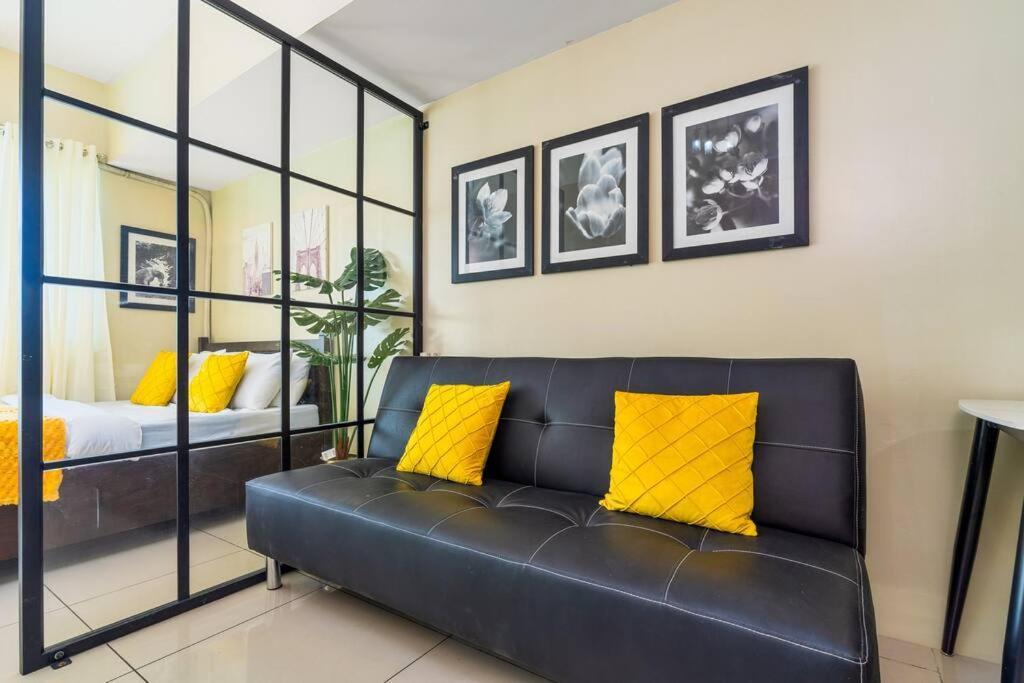Urban Oasis Cozy Escape