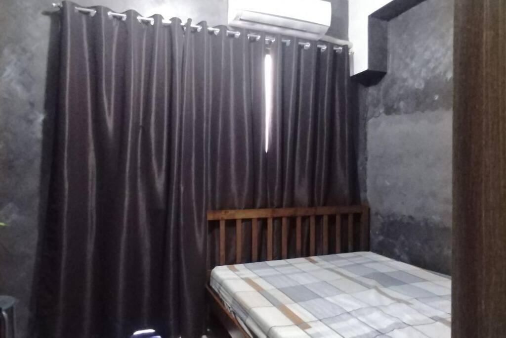 Reyes Staycation Shore 2 Tower 2 Smdc Residences * Manila