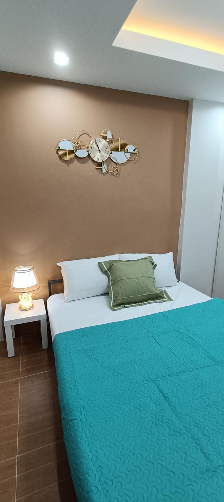 Apartment Brand New 25sqm Makati