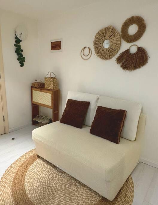 2br With Wifi, Pool, & Smart Tv, Near Naia Apartment *