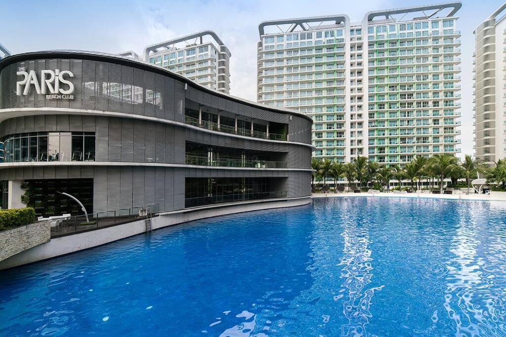 Apartment 2br With Wifi, Pool, & Smart Tv, Near Naia