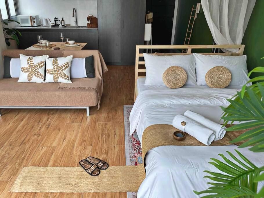 Apartment Tarzan In The City! In Avant Bgc Parking With Fee Manila