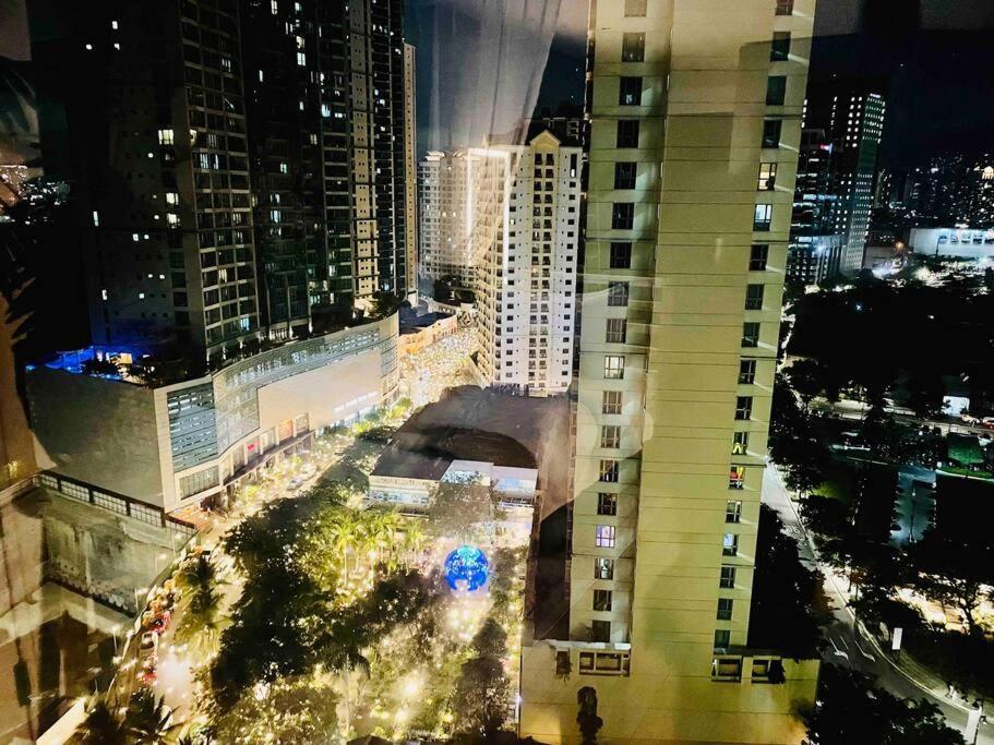 Apartment Tarzan In The City! In Avant Bgc Parking With Fee