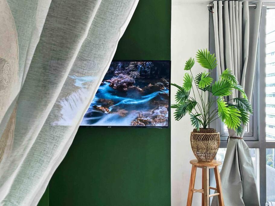 Apartment Tarzan In The City! In Avant Bgc Parking With Fee Manila