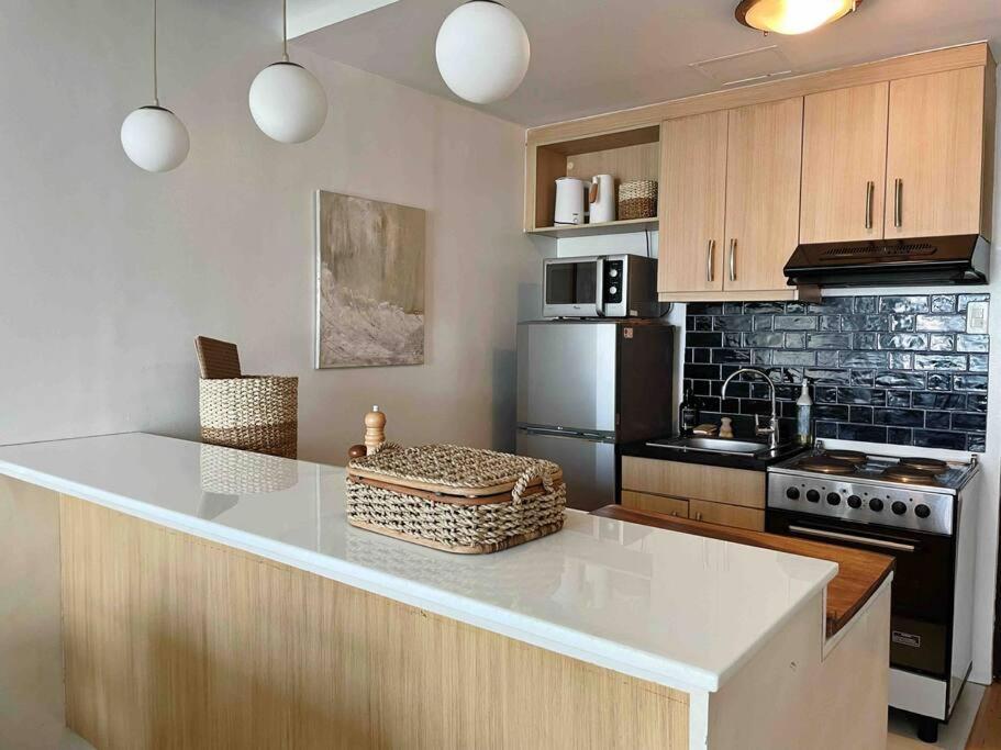 Apartment Solana In Avant Bgc Parking With Fee Manila