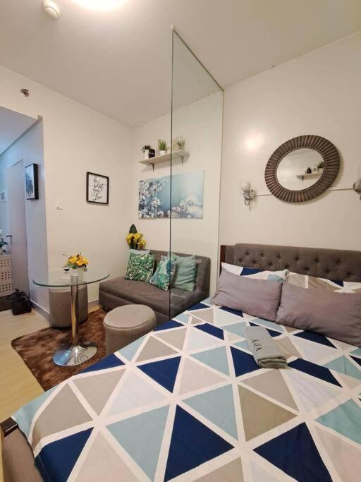#47 Trees Residences Apartment Manila