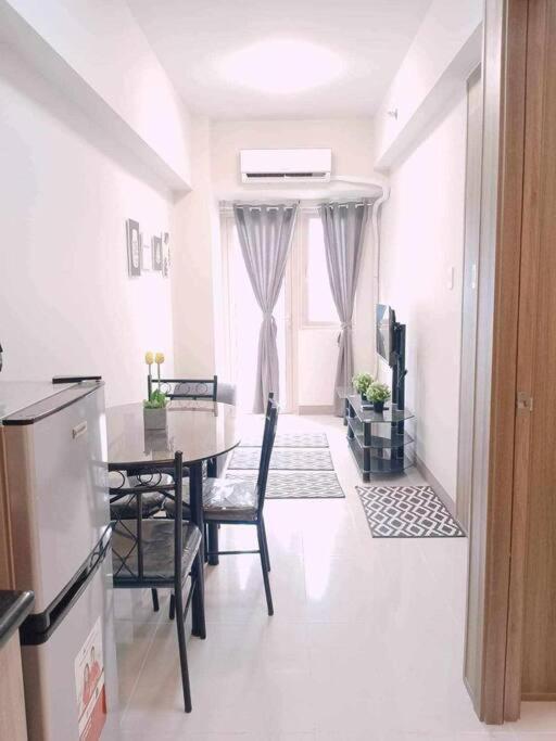 #44 Coast Residences Tower1-20th Apartment *