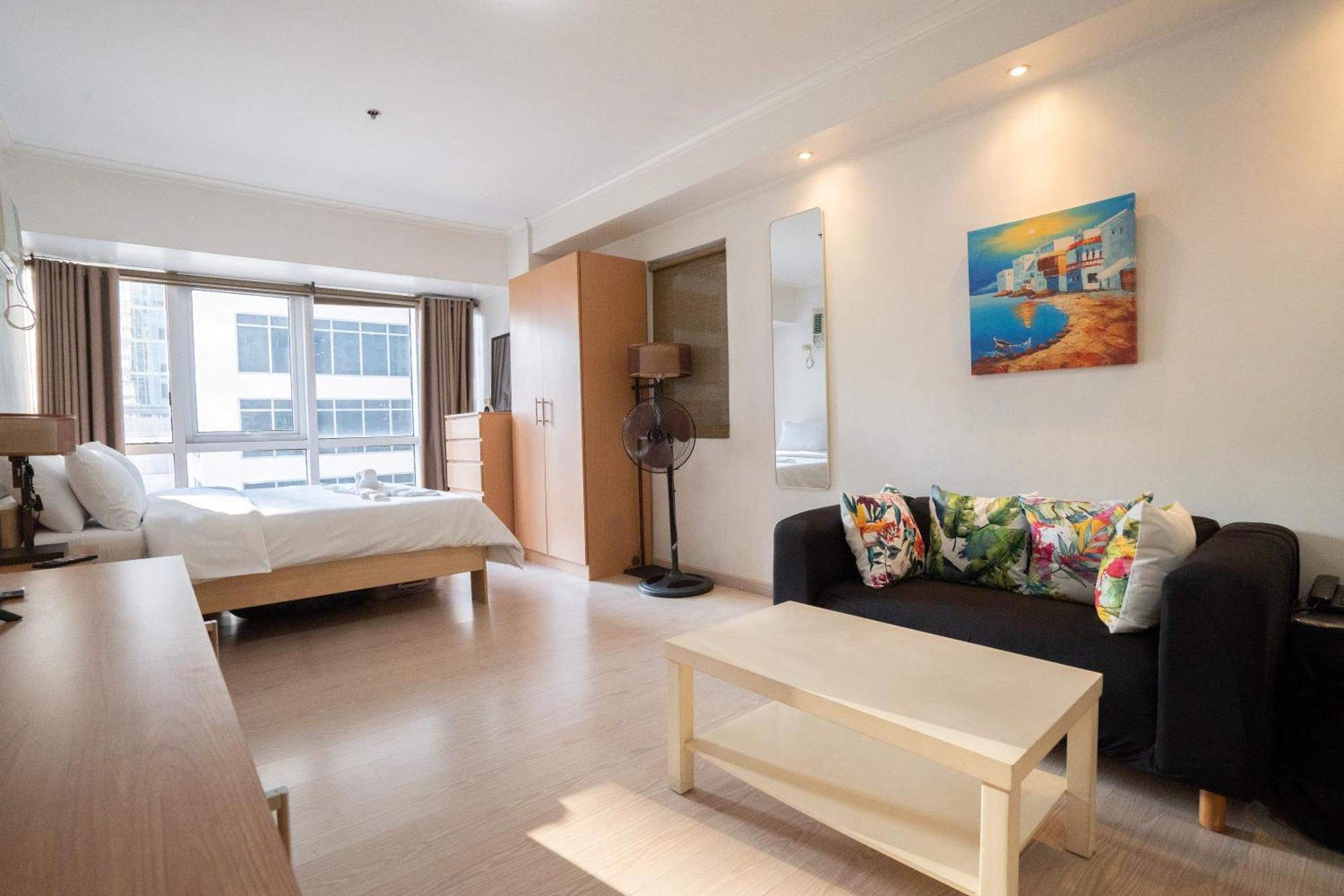 Apartment Stayhere Bgc In Soma Near Sm Aura *