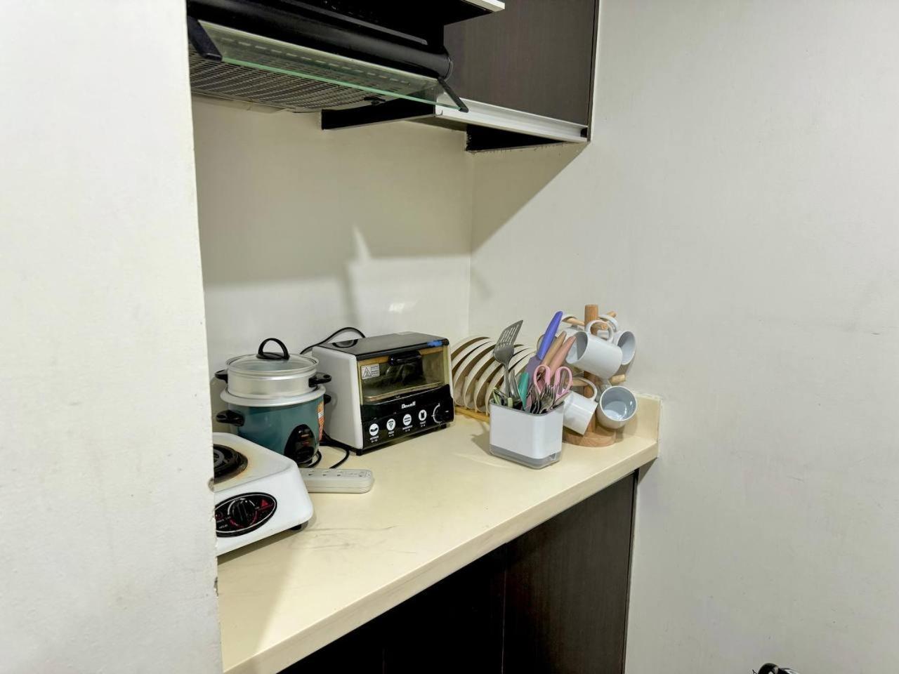2br W Balcony In Araneta, Cubao W Pool And Gym - Porto Apartment Manila
