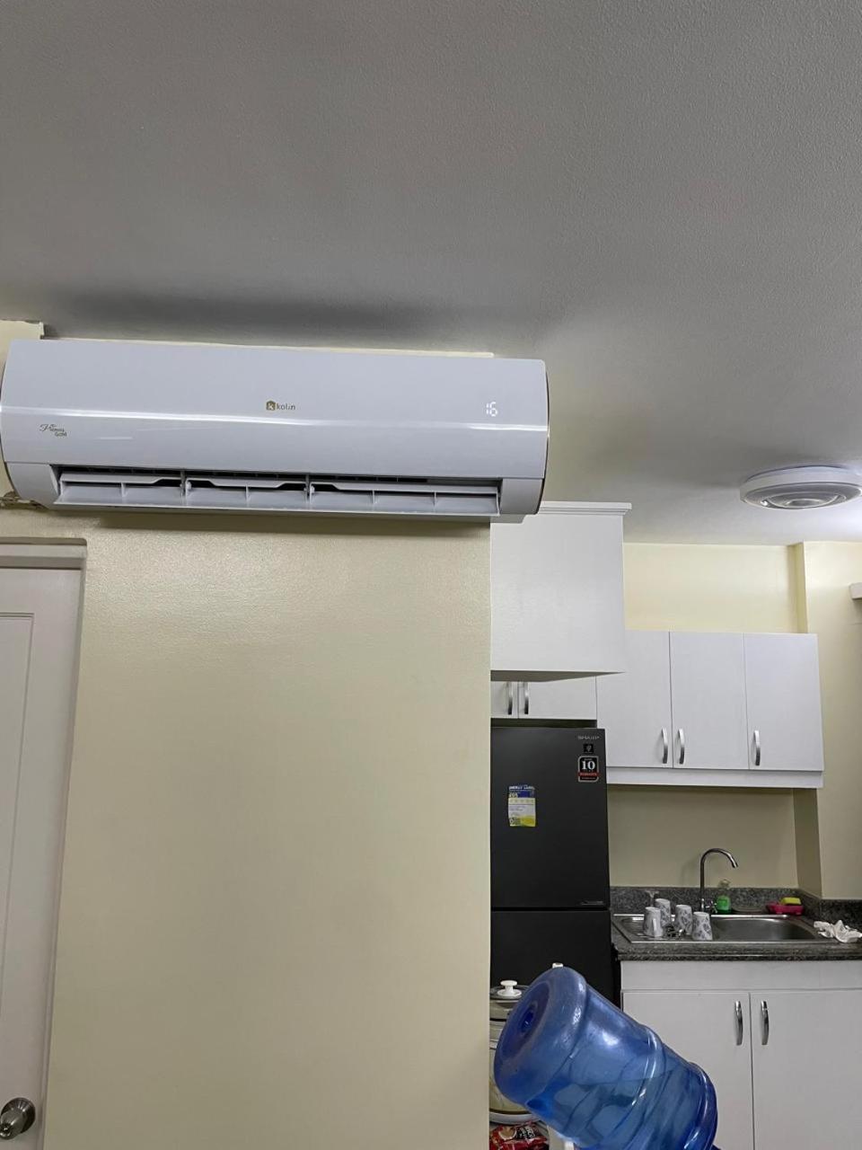 2br Fully Airconditioned With Balcony & Free Parking At Tivoli Apartment *