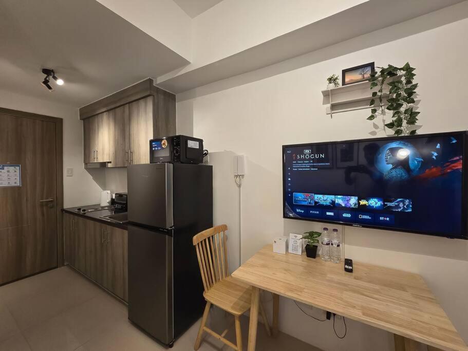 1br Unit Condotel W Balcony Fame Residences -fm14 Apartment *