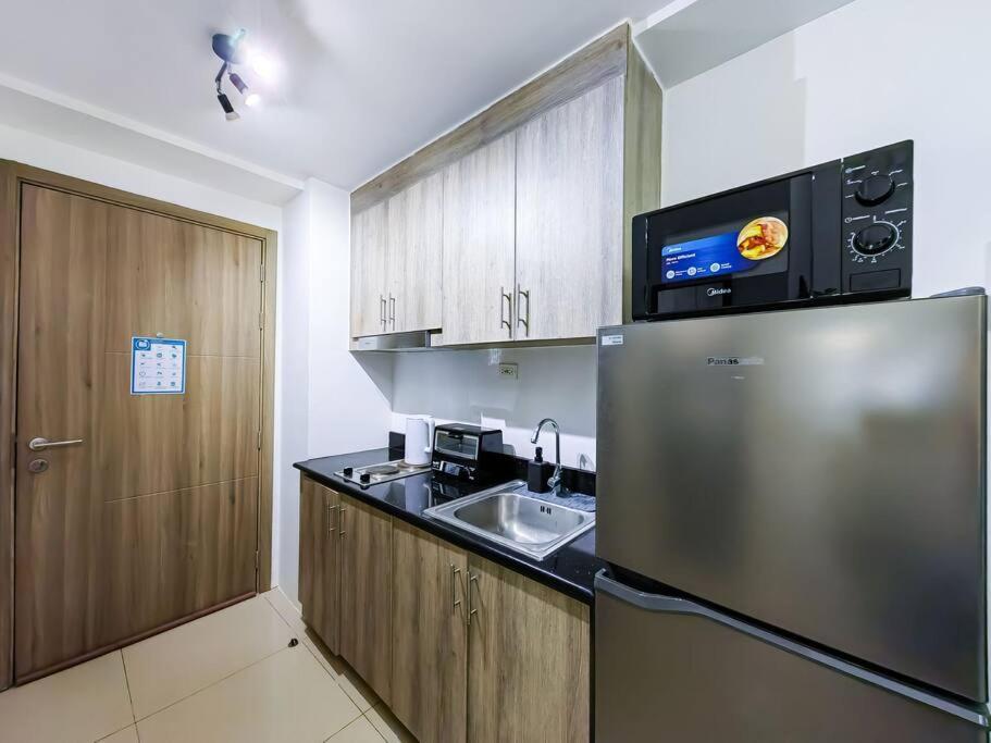 1br Unit Condotel W Balcony Fame Residences -fm09 *