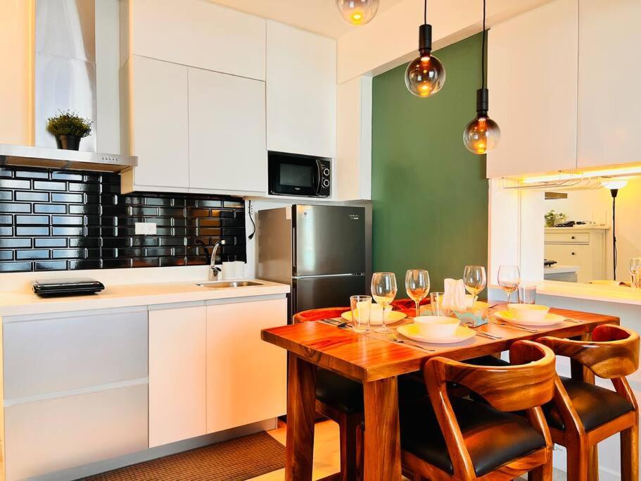 Azure New Elegant Relaxing Staycation Place * Manila